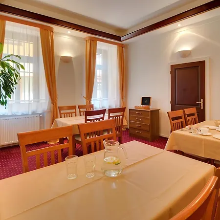 招待所 101 普雷绍夫